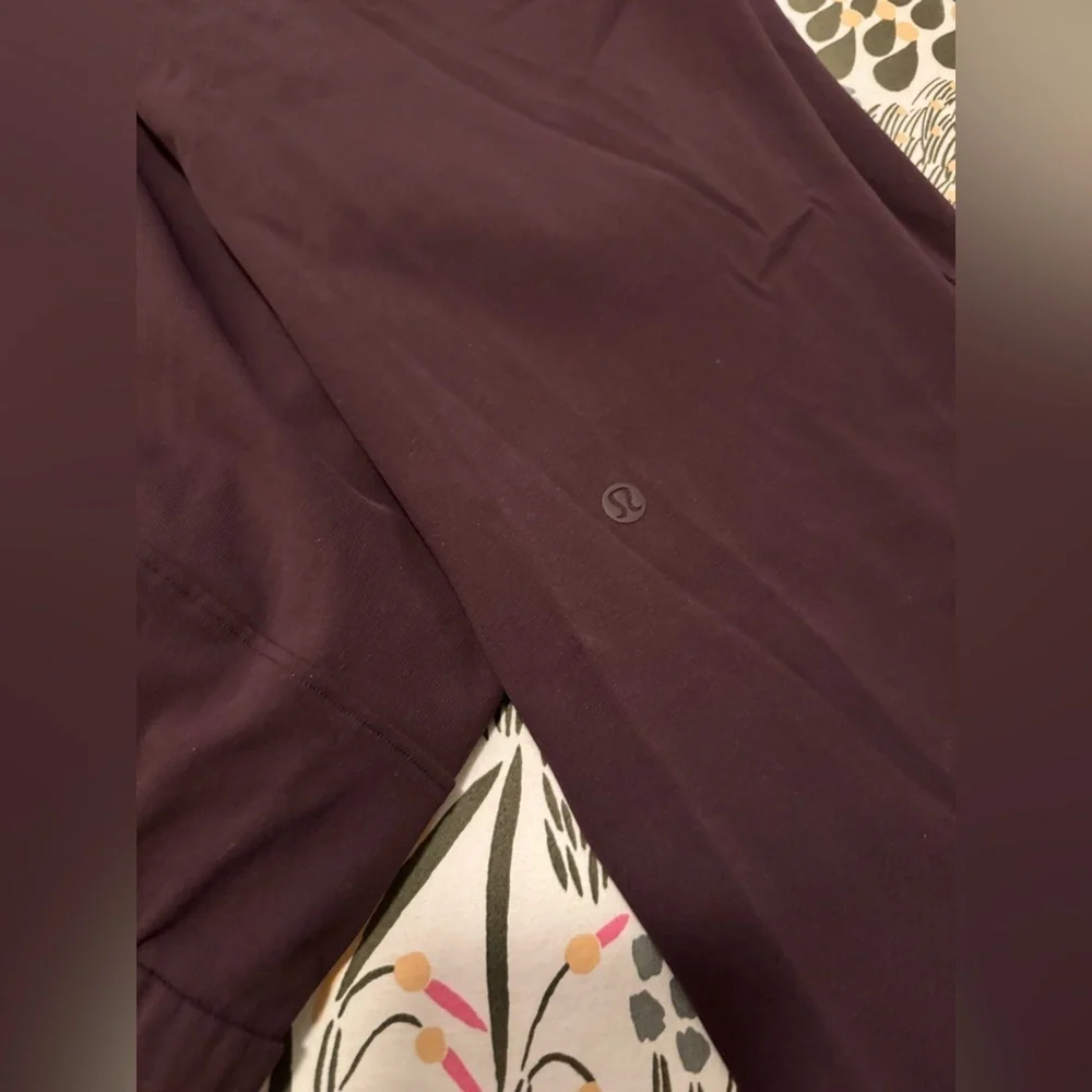 Lululemon Womens Keep Moving Pant Jogger Cassis Maroon Size 8 Ankle EUC